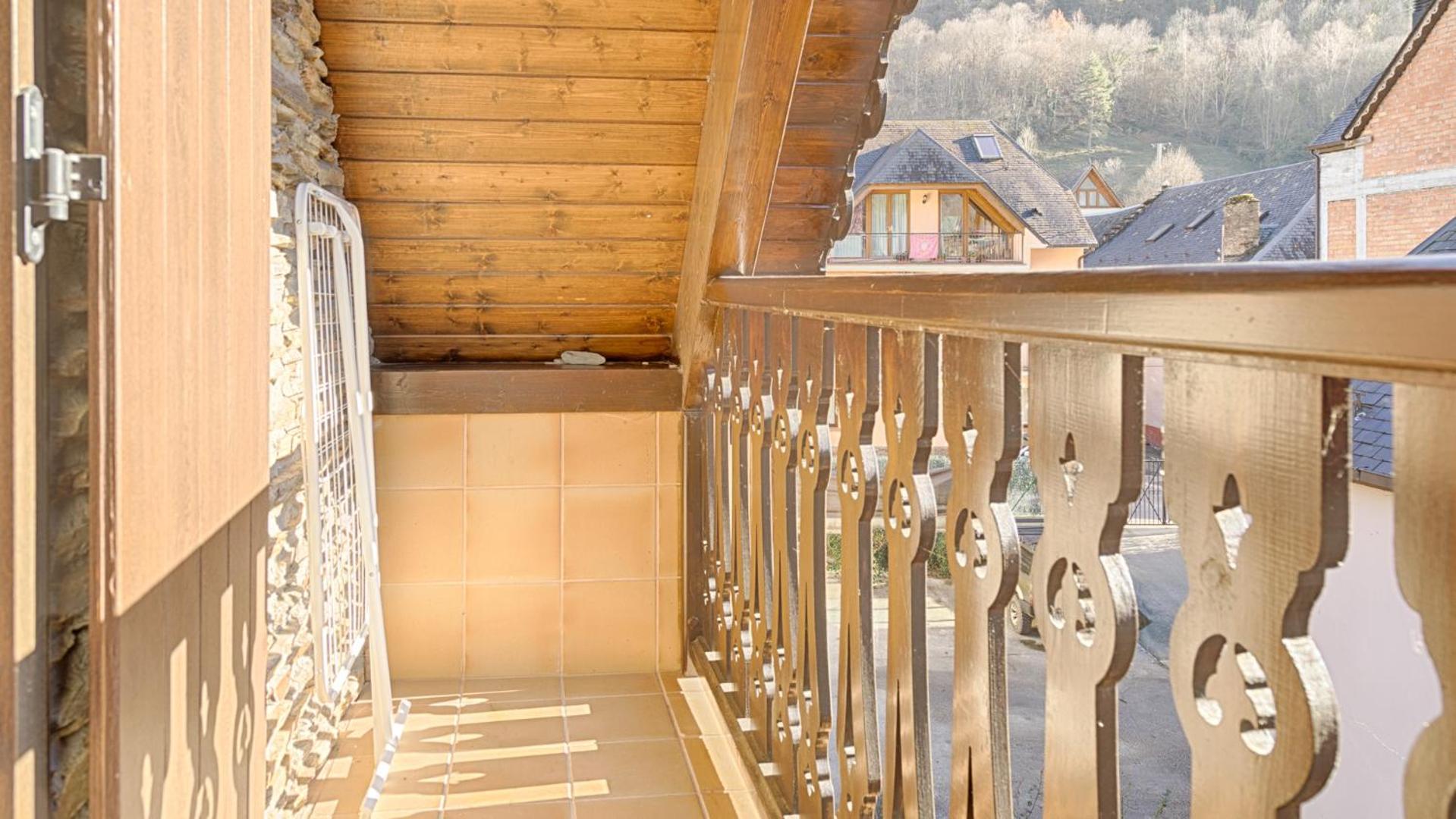 Saplan Real Estate Duplex Longuera Apartman Les, Catalonia Kültér fotó