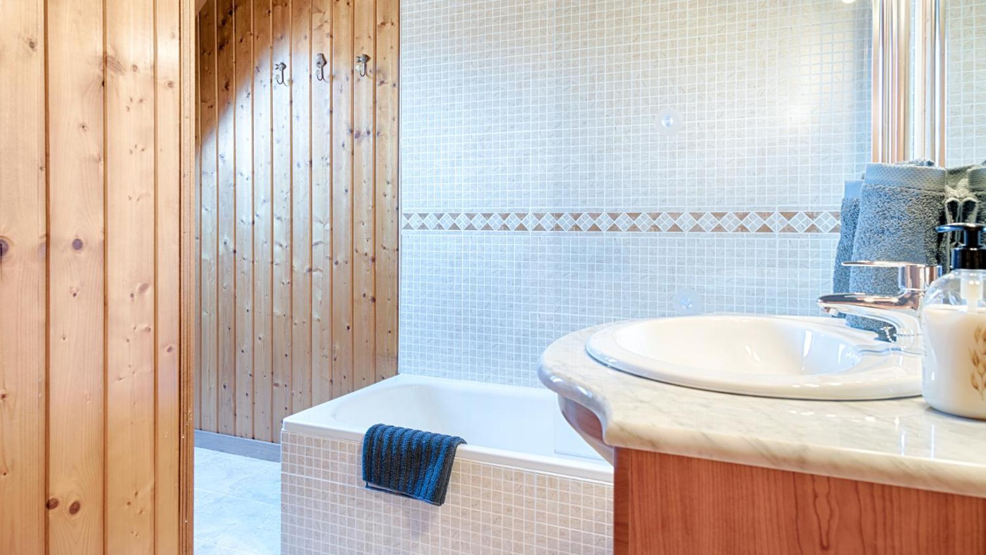 Saplan Real Estate Duplex Longuera Apartman Les, Catalonia Kültér fotó