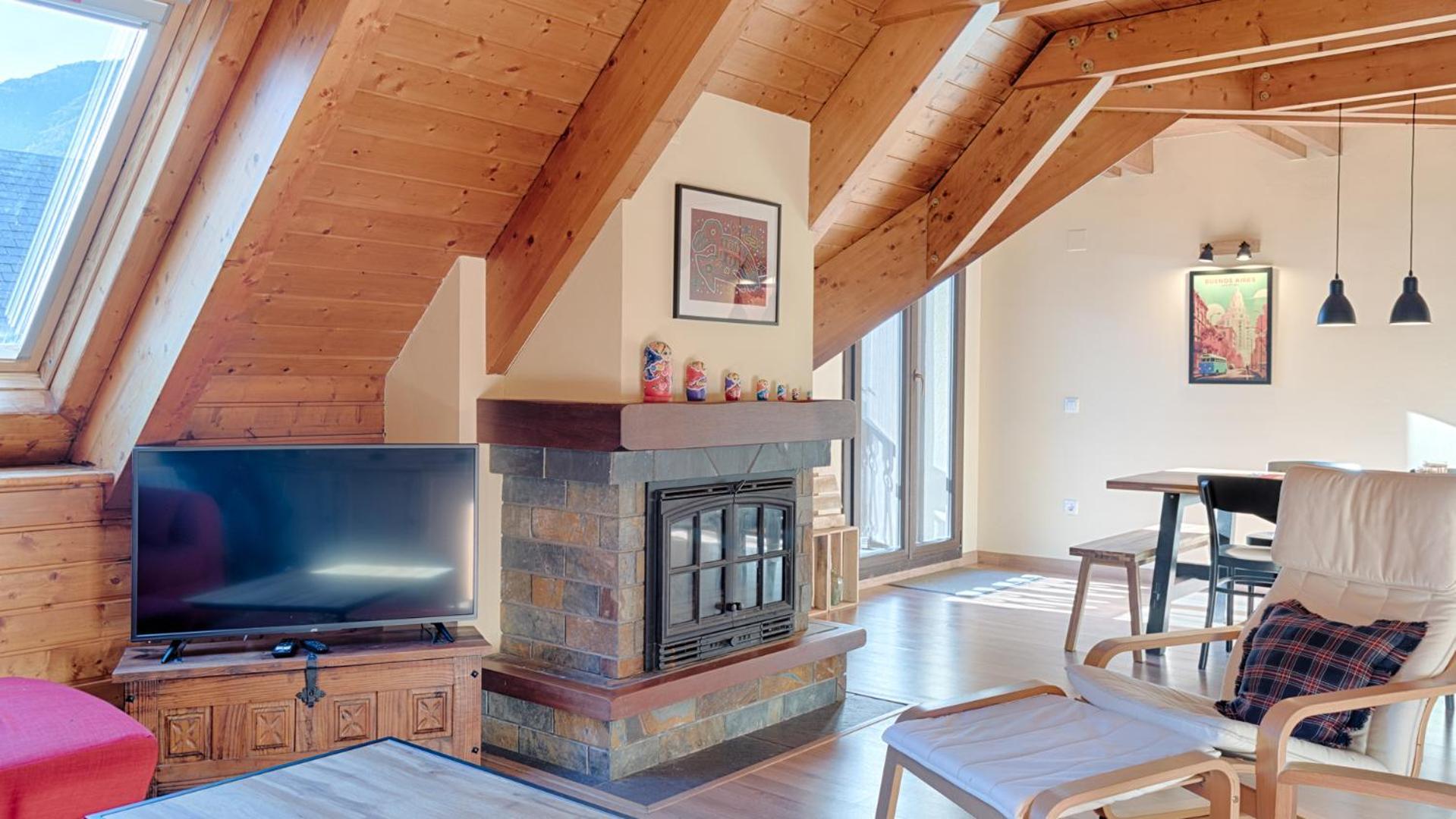 Saplan Real Estate Duplex Longuera Apartman Les, Catalonia Kültér fotó