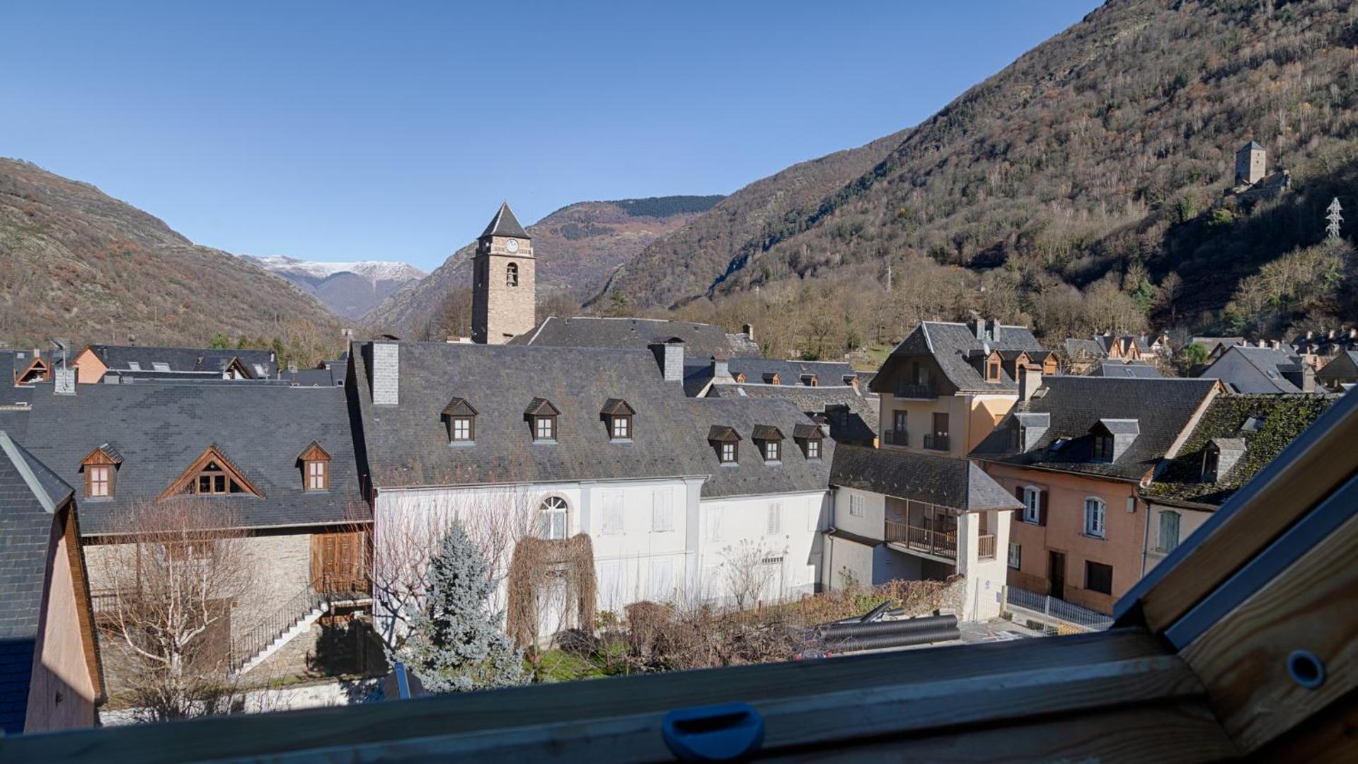 Saplan Real Estate Duplex Longuera Apartman Les, Catalonia Kültér fotó
