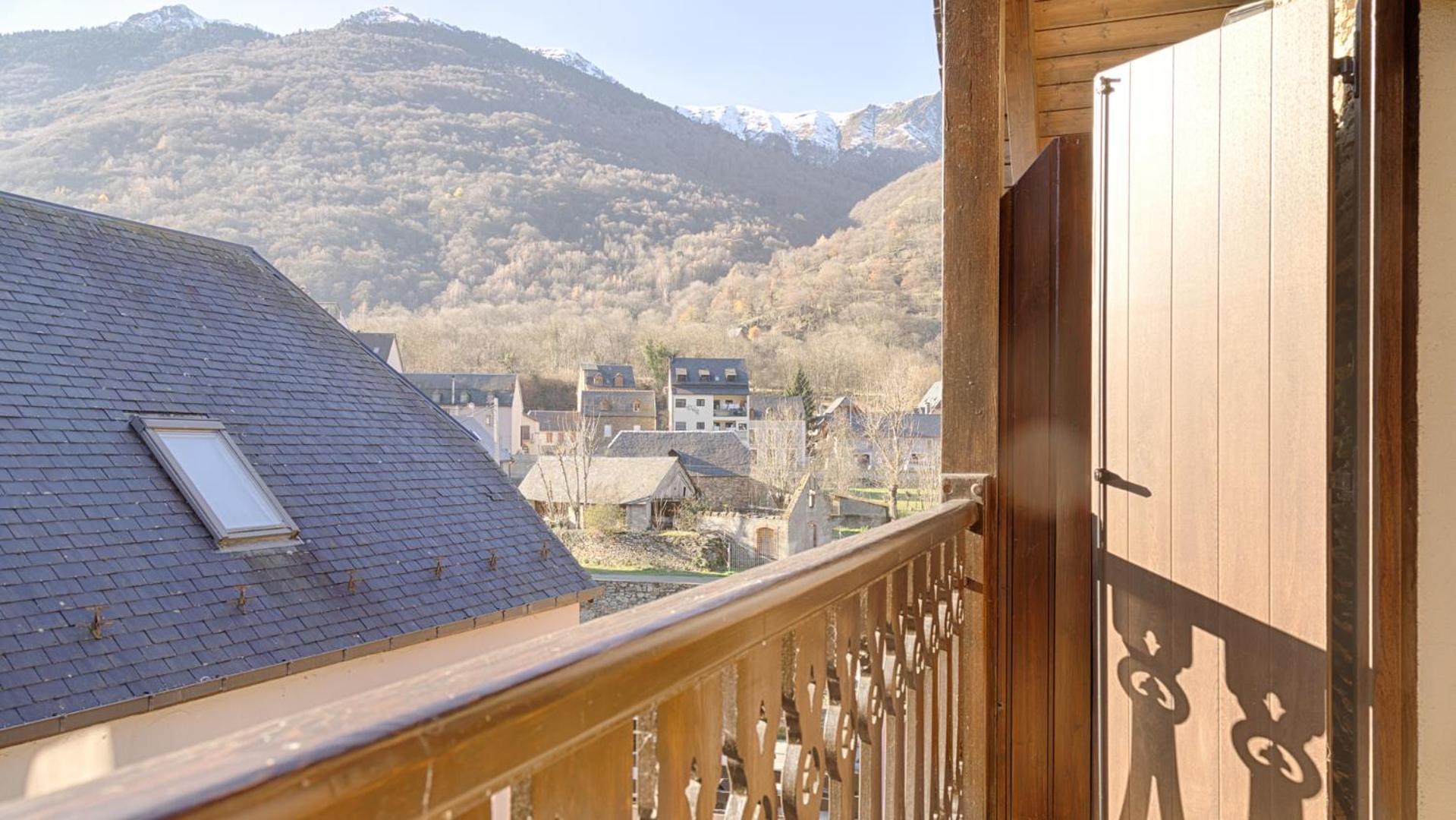 Saplan Real Estate Duplex Longuera Apartman Les, Catalonia Kültér fotó